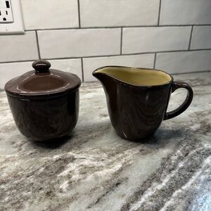 broyhill attic heirlooms Brown And Tan Creamer And Sugar Bowl Set